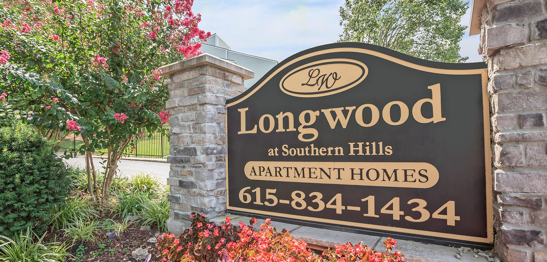 Longwood at Southern Hills Apartments for Rent in Nashville, TN